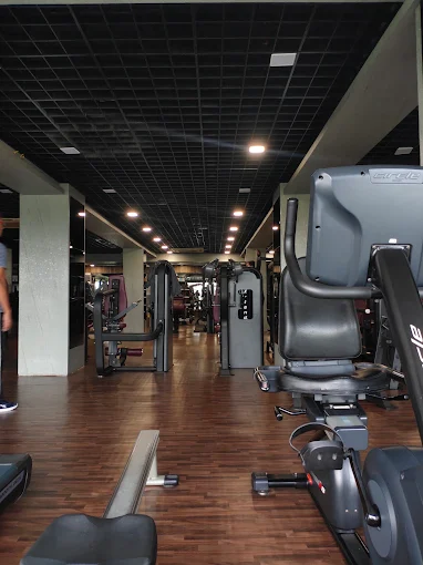 Golds Health and Fitness Chandrapur